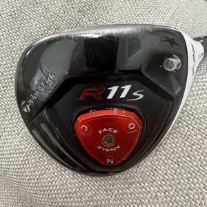 TaylorMade Fairway Woods No 4, 17 deg and No 7, 22 deg both excellent shape +R15
